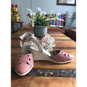Rialto Pink Espadrille Wedges  🍭only worn once 🍭